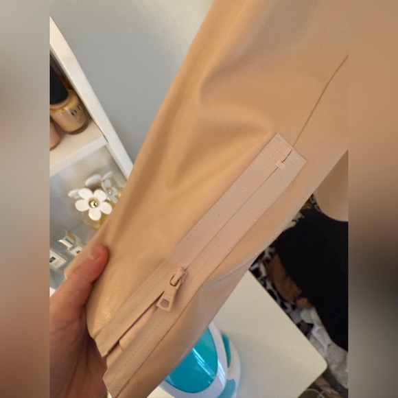 Alice + Olivia Women’s Almond Faux Leather Jacket - Picture 15 of 15